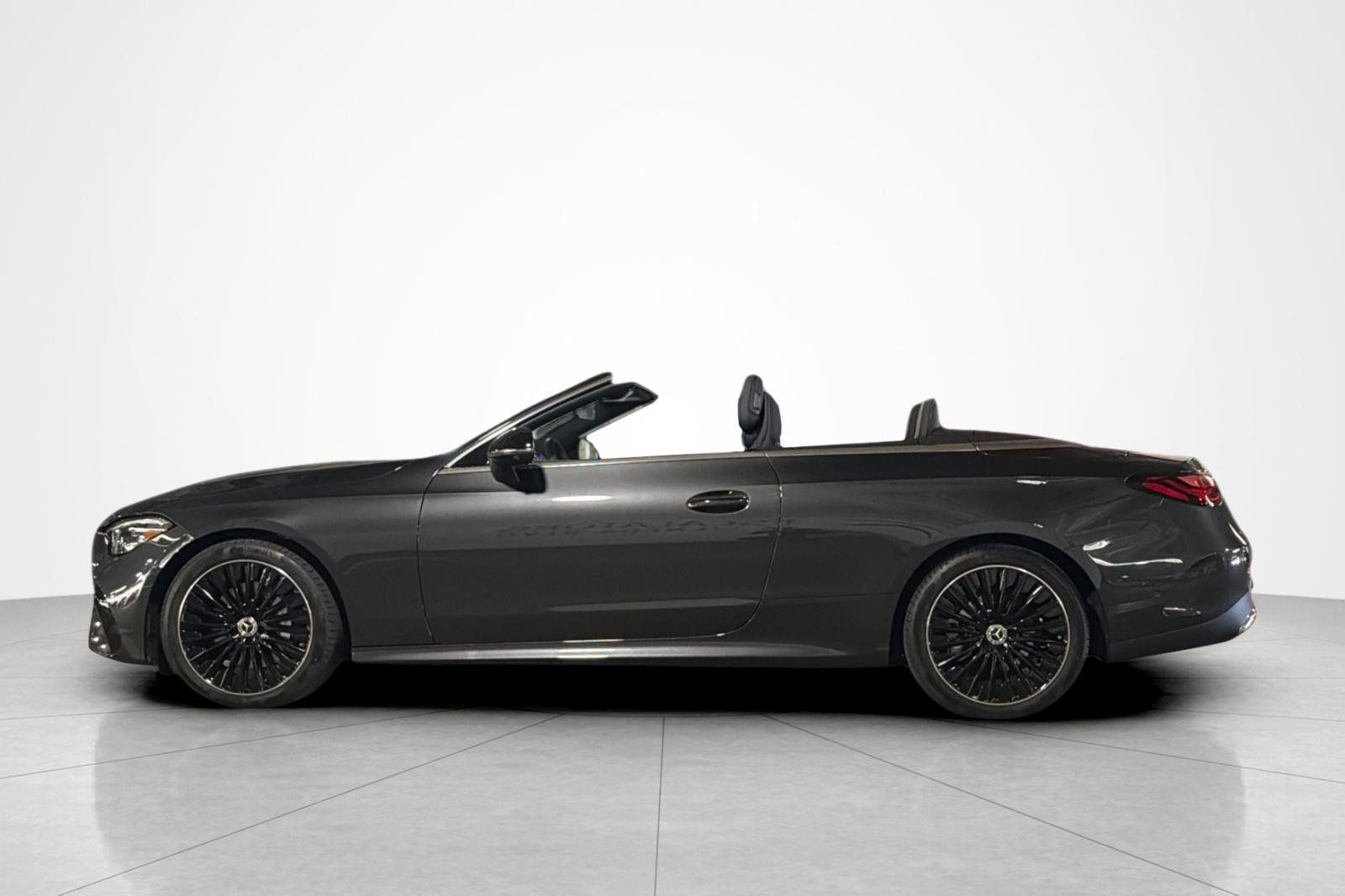 New 2027 Mercedes-Benz CLE 300 4MATIC Cabriolet image 2
