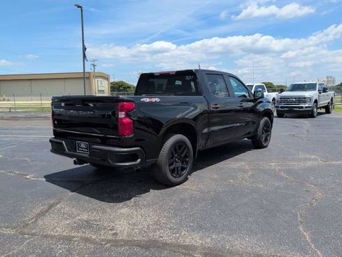 Used 2023 Chevrolet Silverado 1500 Custom w/ LPO, Dark Essentials Package AWD/4WD image 9