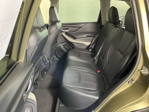 Used 2023 Subaru Forester Limited AWD/4WD image 12