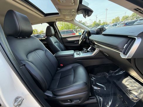 Used 2024 MAZDA CX-90 3.3 Turbo w/ Preferred Plus AWD/4WD image 28