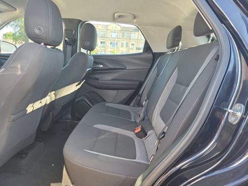 Used 2021 Chevrolet TrailBlazer LS FWD image 8
