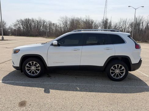 Used 2020 Jeep Cherokee Latitude Plus w/ Cold Weather Group FWD image 5