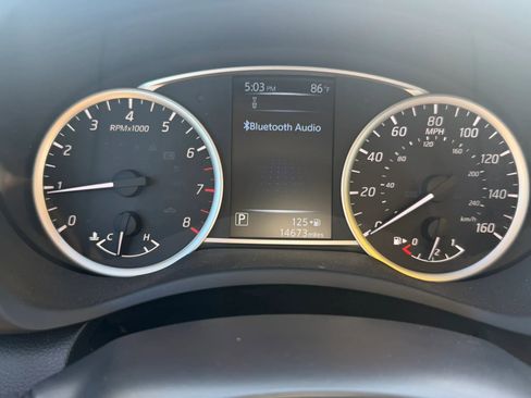Used 2018 Nissan Sentra SV w/ Premium Package (P01) FWD image 5