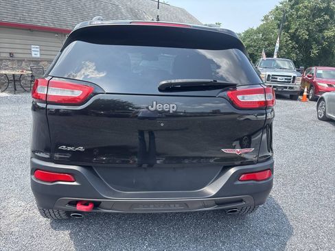 Used 2015 Jeep Cherokee Trailhawk AWD/4WD image 5