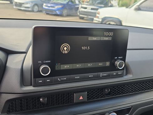 Used 2024 Honda CR-V LX image 22
