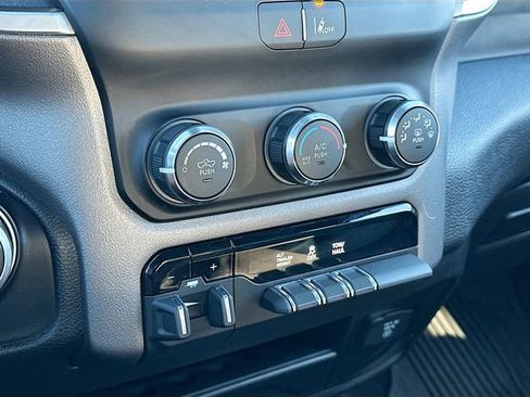 Used 2024 RAM 2500 Big Horn w/ Safety Group image 15