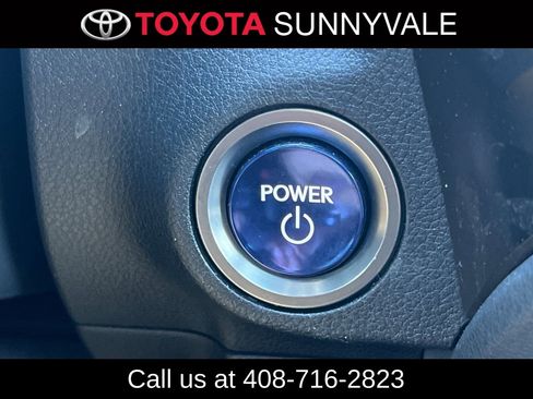 Used 2019 Lexus ES 300h 300h w/ Premium Package image 26