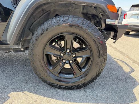 Used 2020 Jeep Wrangler Unlimited Sport AWD/4WD image 35