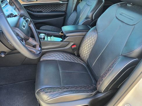 Used 2022 Jeep Grand Cherokee Summit w/ Luxury Tech Group V RWD image 19
