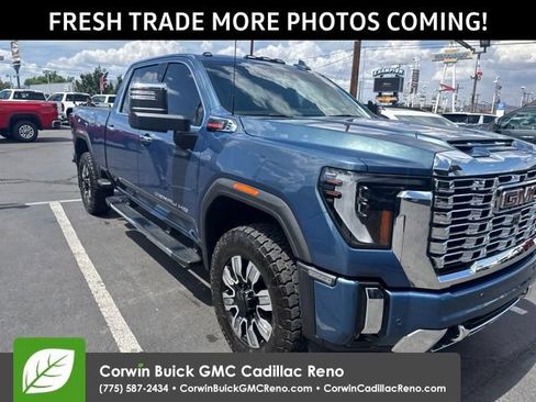 Used 2025 GMC Sierra 2500 Denali w/ Denali Reserve Package AWD/4WD image 11
