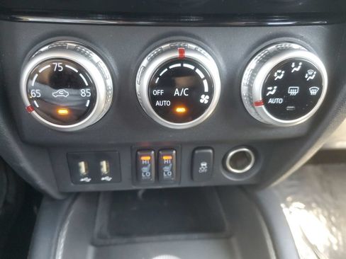 Used 2025 Mitsubishi Outlander Sport SE AWD/4WD image 19