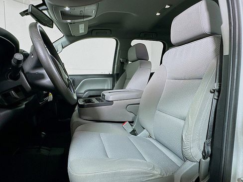 Used 2019 Chevrolet Silverado 1500 Custom w/ Custom Convenience Package image 11