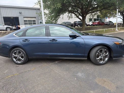 Used 2023 Honda Accord EX image 2