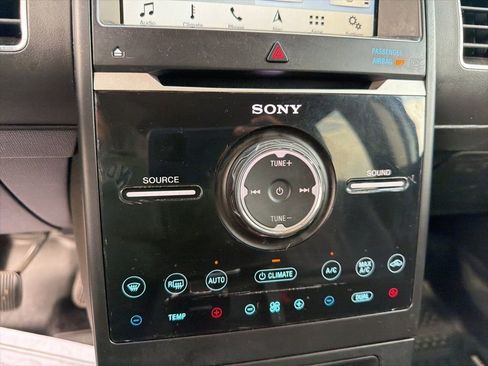 Used 2018 Ford Flex Limited image 19