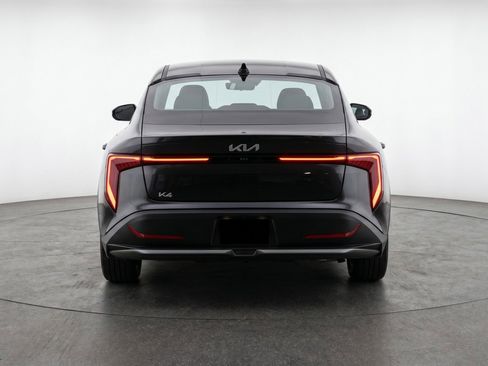 Used 2025 Kia K4 LXS FWD image 7