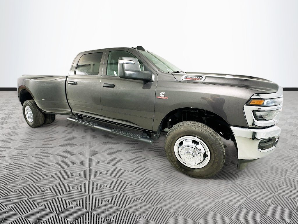New 2026 RAM 3500 Tradesman AWD/4WD image 3