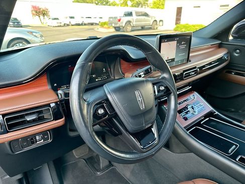 Certified 2023 Lincoln Aviator Reserve w/ Class IV Trailer Tow Package RWD image 10