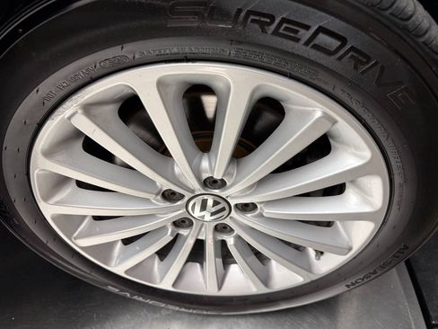 Used 2016 Volkswagen Passat 1.8T SE w/ Lighting Package (P06) FWD image 32