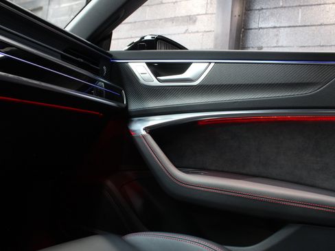 Used 2025 Audi S7 Premium Plus image 57