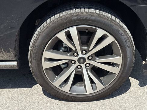Used 2021 Ford Expedition Limited RWD image 10