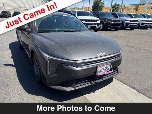 Used 2025 Kia K4 FWD image 8