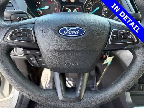 Used 2017 Ford Escape SE w/ Equipment Group 201A AWD/4WD image 24