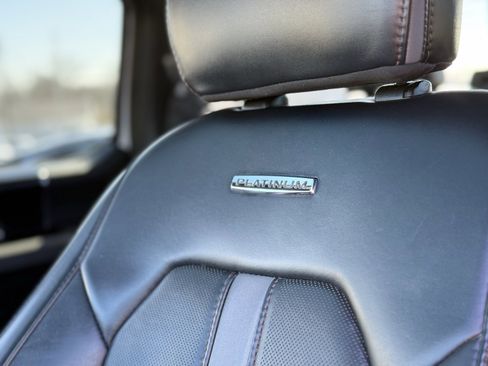 Used 2018 Ford F150 Platinum w/ Equipment Group 701A Luxury image 18