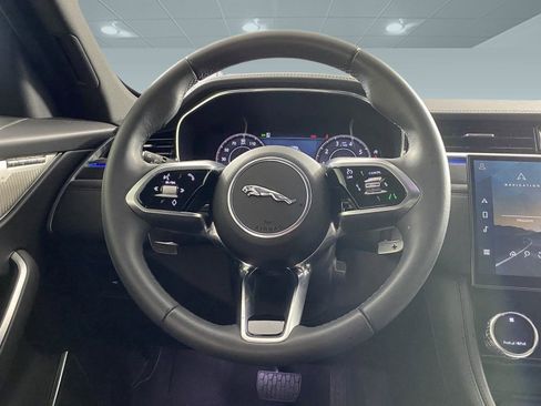 New 2023 Jaguar F-PACE S AWD/4WD image 13