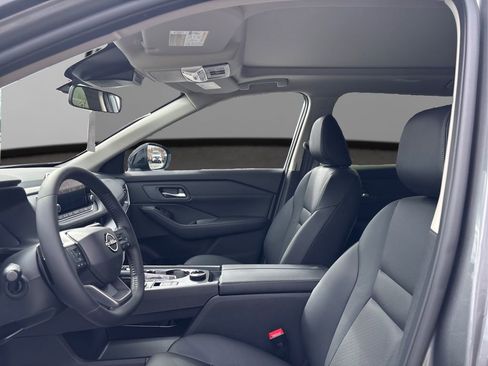 New 2026 Nissan Rogue SV AWD/4WD image 9