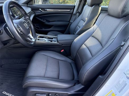 Used 2022 Honda Accord Sport image 12