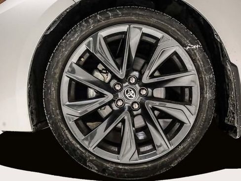 Used 2025 Toyota Corolla SE image 9