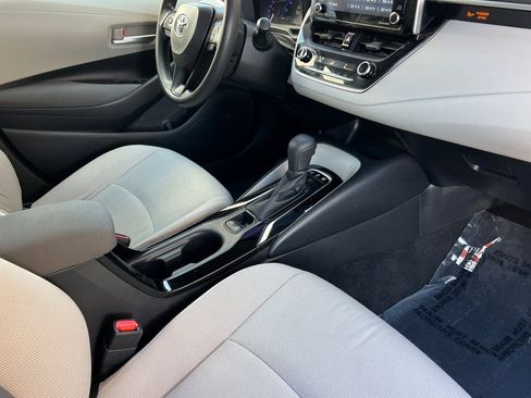 Certified 2021 Toyota Corolla LE image 19