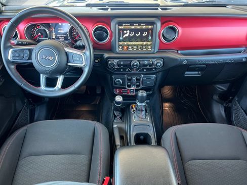 Used 2022 Jeep Wrangler Unlimited Rubicon AWD/4WD image 13
