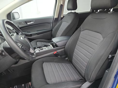 Used 2020 Ford Edge SE FWD image 14