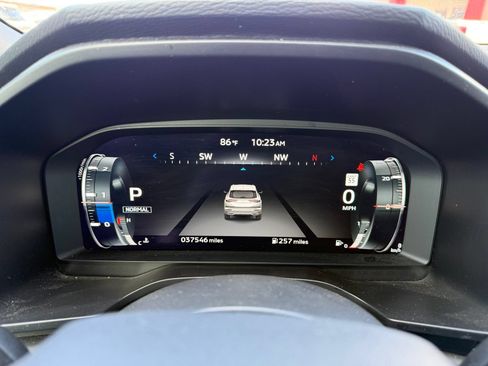 Used 2024 Mitsubishi Outlander SE FWD image 6