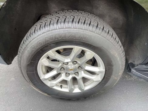 Used 2025 Chevrolet Tahoe LT AWD/4WD image 7