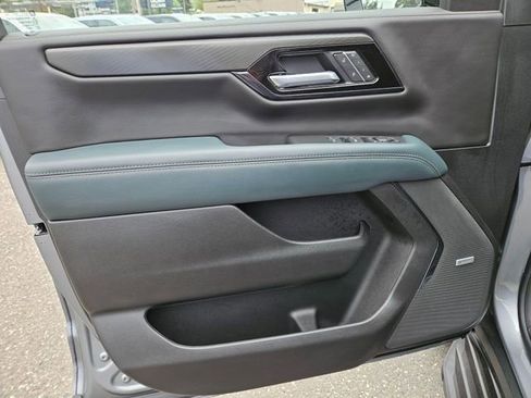 New 2026 GMC Yukon AT4 AWD/4WD image 23