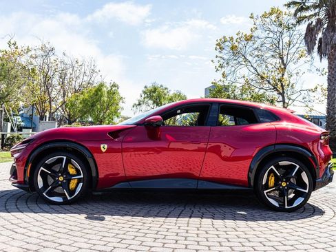 Used 2023 Ferrari Purosangue AWD/4WD image 9
