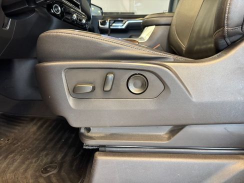 Used 2022 GMC Sierra 1500 Elevation w/ Elevation Premium Package AWD/4WD image 17