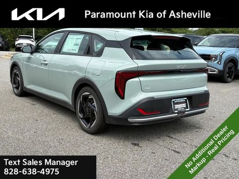New 2026 Kia K4 EX FWD image 4