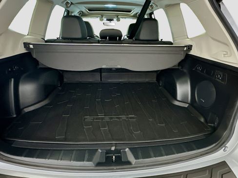 Used 2020 Subaru Forester Limited image 31