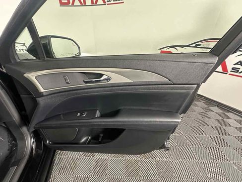 Used 2019 Lincoln MKZ Premiere image 16