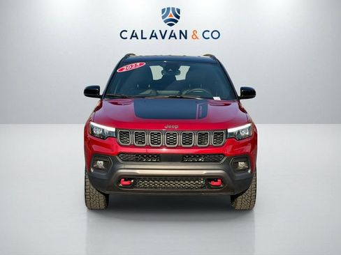 Used 2025 Jeep Compass Trailhawk w/ Trailhawk Elite Group image 2