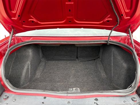 Used 2009 Dodge Challenger R/T image 14