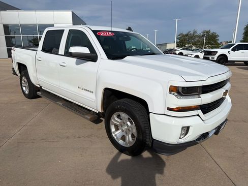 Used 2018 Chevrolet Silverado 1500 LT w/ All Star Edition AWD/4WD image 1