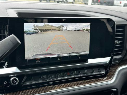 New 2025 GMC Sierra 3500 SLE w/ Preferred Package image 30