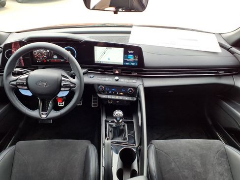 Used 2025 Hyundai Elantra N image 10