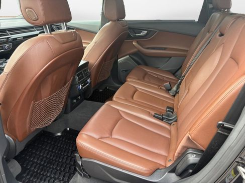 Used 2018 Audi Q7 3.0T Prestige w/ Prestige Package image 10