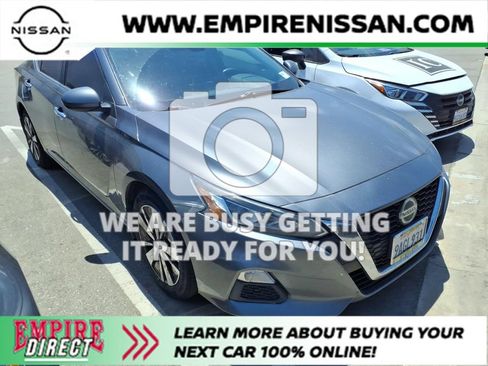 Used 2022 Nissan Altima 2.5 SV FWD image 4
