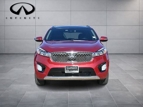Used 2017 Kia Sorento SX FWD image 2